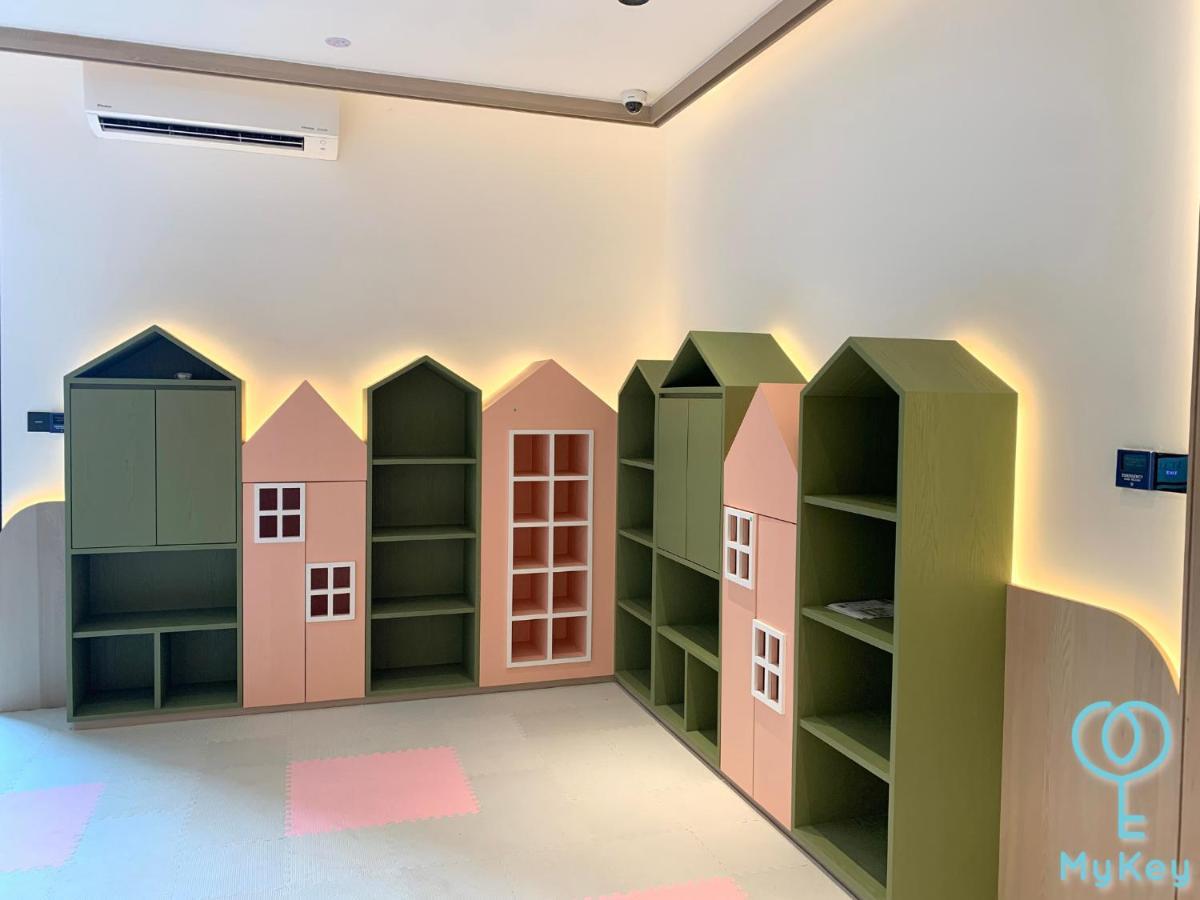Scarletz Suites By Mykey Kuala Lumpur Exteriör bild Library